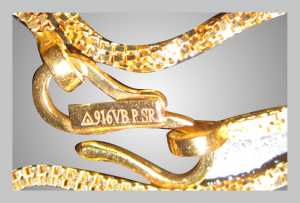 Laser machine in action for detailed jewelry applications, Jewelaser, Spinks World